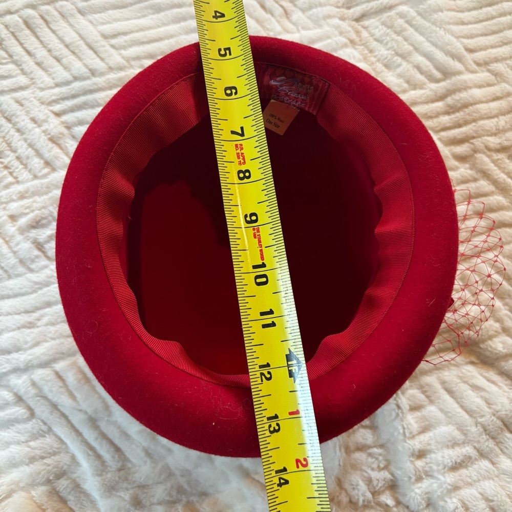Red Hat Society Classic By Scala 100% Wool Vintage Flower Feather Netting Belt - Picture 5 of 5
